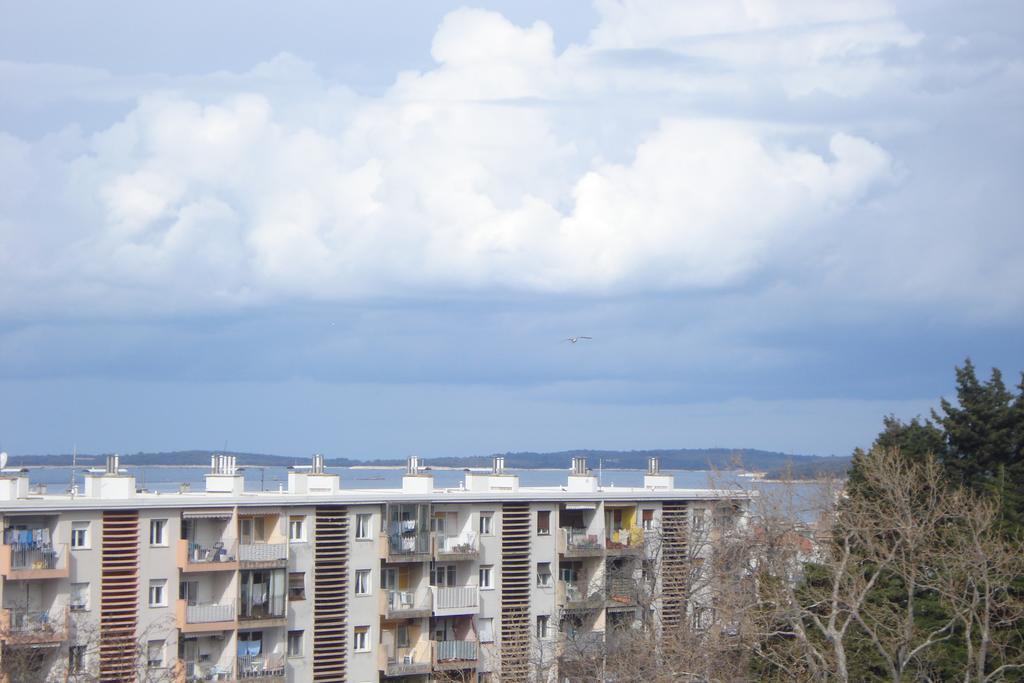 Apartments Katica Pula Bagian luar foto